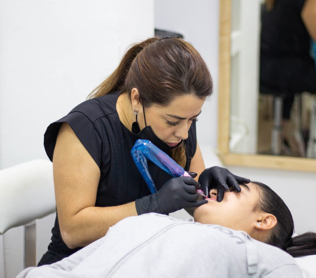 Micropigmentación de labios